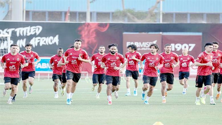 الزمالك والأهلي «الأوراق لا تكذب ولا تتجمل».. 3 لاعبين كلمة السر في الأبيض وسط غياب فريق كامل و5 لن تراهم مع الأحمر