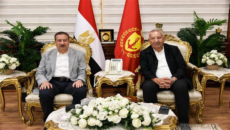 محافظ بورسعيد يتابع موقف استاد المصري.. ويؤكد: الفريق مصدر فخر لأبناء المحافظة