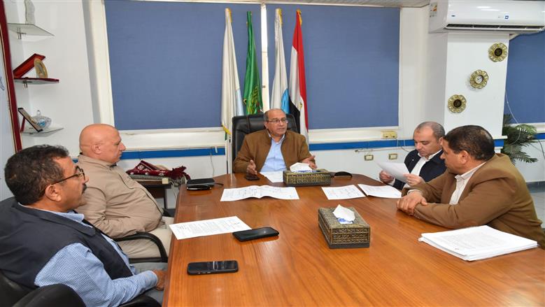 رئيس «القابضة للمياه» يتفقد محطة معالجة «الماي» و«صفط جدام» بالمنوفية