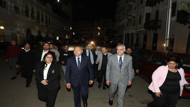 محافظ القاهرة يشيد بوعي المواطنين في ترشيد الاستهلاك وغلق المحلات