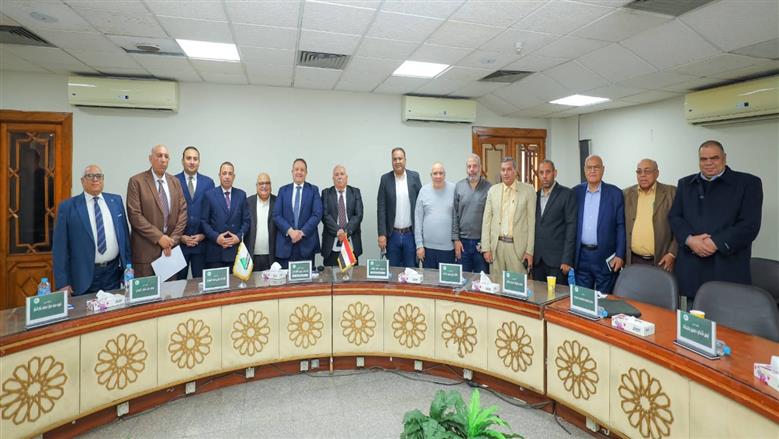  نقيب المهندسين: وضع النقابة بشركة «يوتن» سليم.. وعرض أي مستجدات للرأي العام الهندسي 