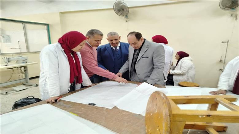 استبعاد مديري مدرستي ميت كنانة الإعدادية والثانوية وإحالتهما للتحقيق بسبب ارتفاع الغياب
