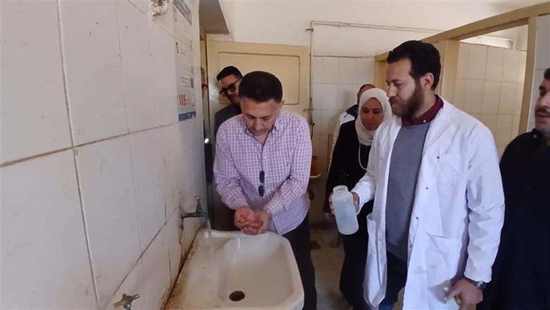 لاقناع المواطنين انها 