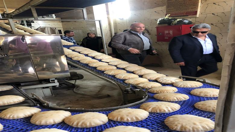 محافظ الدقلهية في جولة مفاجئة بالمخابز