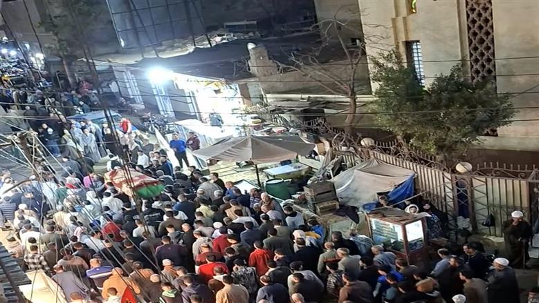 ترك 3 أطفال.. تشييع جثمان ضحية القتل على يد شاب في المنوفية