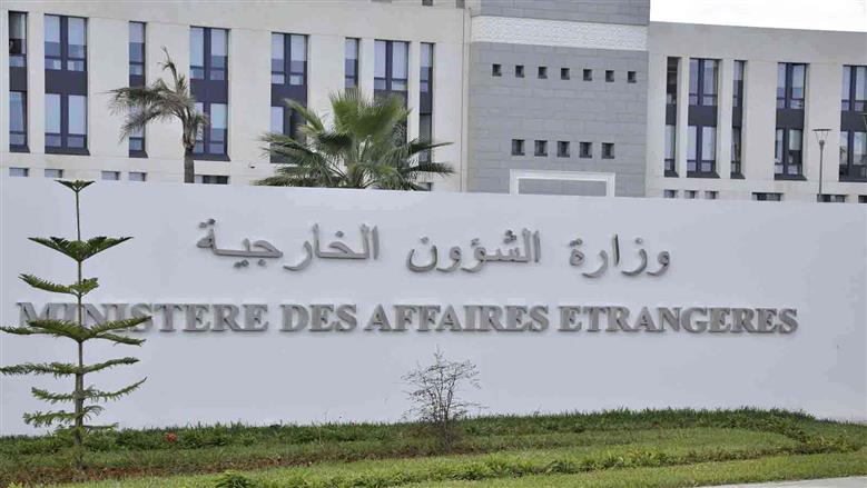 «لوموند»: مؤشرات التهدئة تعيد الجزائر إلى واجهة الوساطة في مالي