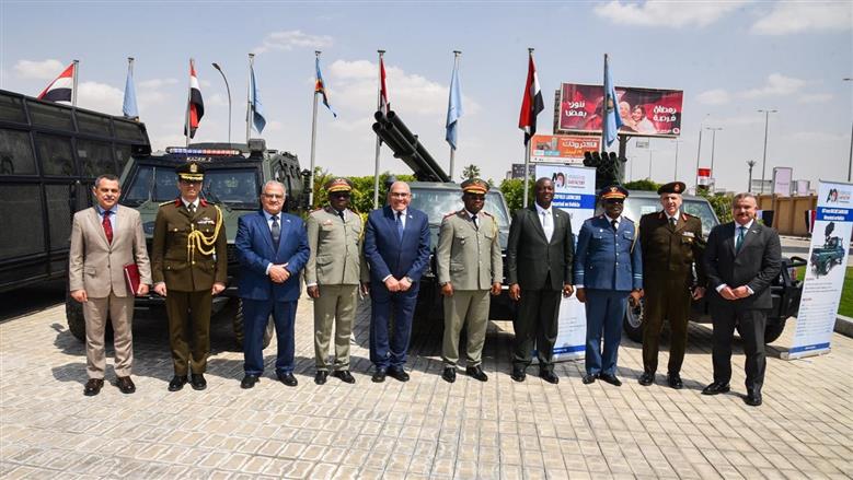 أسلحة مصرية تخطف اهتمام الجيش الكونغولي