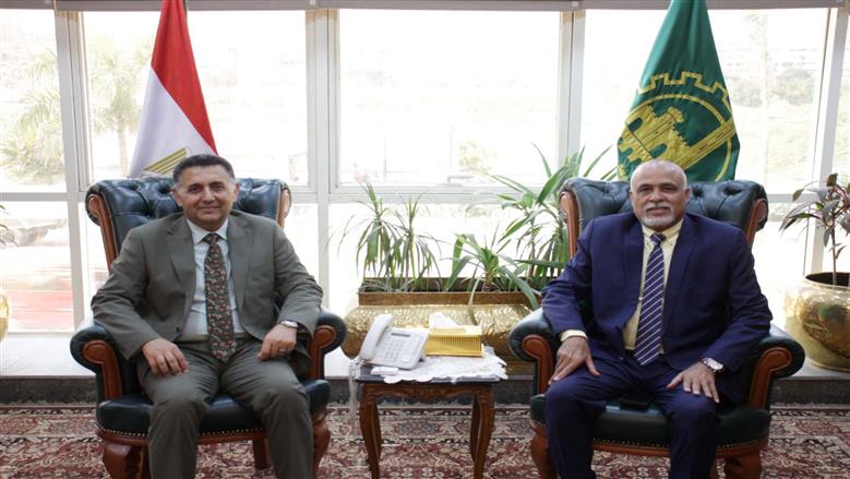محافظ القليوبية يستقبل وفد نقابة أطباء الأسنان لبحث دعم المنظومة الصحية وتمكين شباب الأطباء