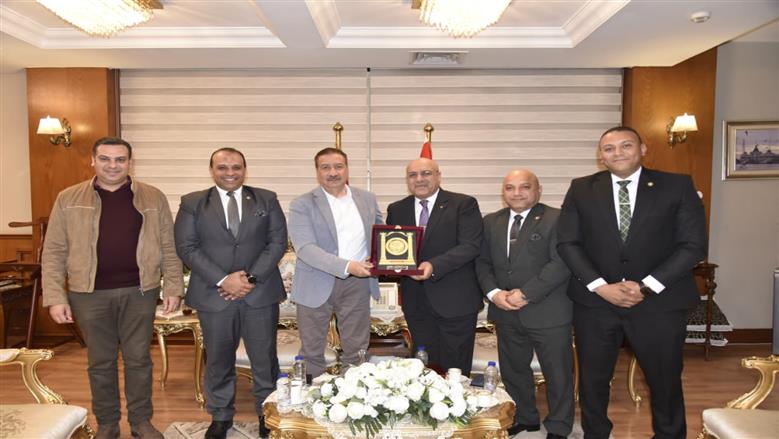 محافظ بورسعيد