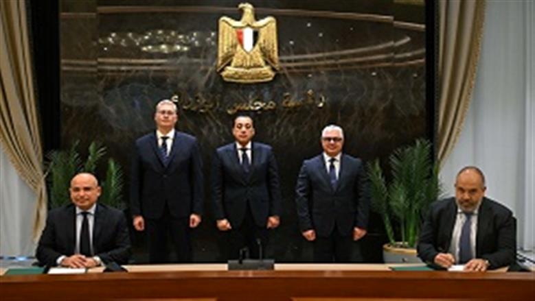  مدبولي يشهد توقيع عقد مشروع بولي سيرف المصرية للكيماويات بالسخنة 