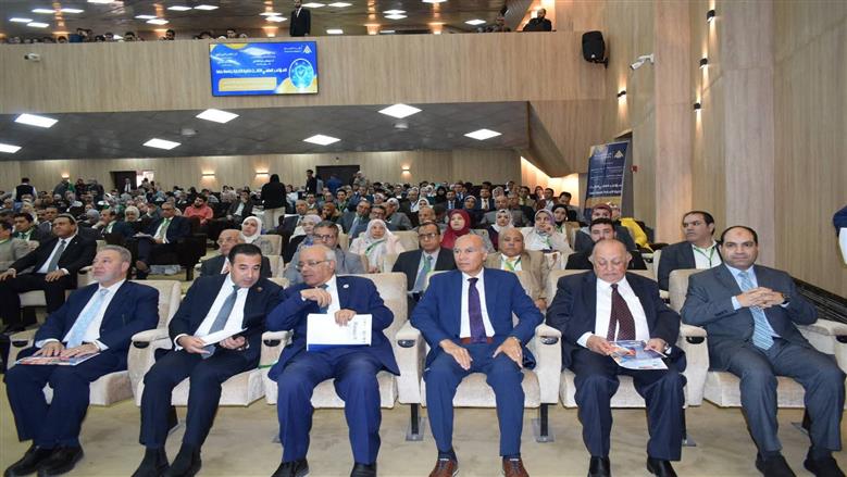 رئيس جامعة بنها : حريصون علي صياغة حلول مبتكرة تدعم التنمية المستدامة في ظل التحول الرقمي