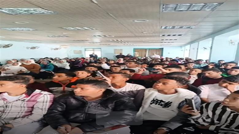 القوافل التعليمية المجانية