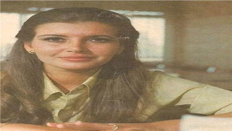 ملابس ميرفت أمين في «ثرثرة فوق النيل» تعود بعد 55 عاما.. القطعة بـ22 ألف جنيه