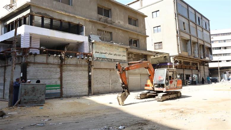 جولة وزيرة التنمية المحلية والبيئة فى العتبة 