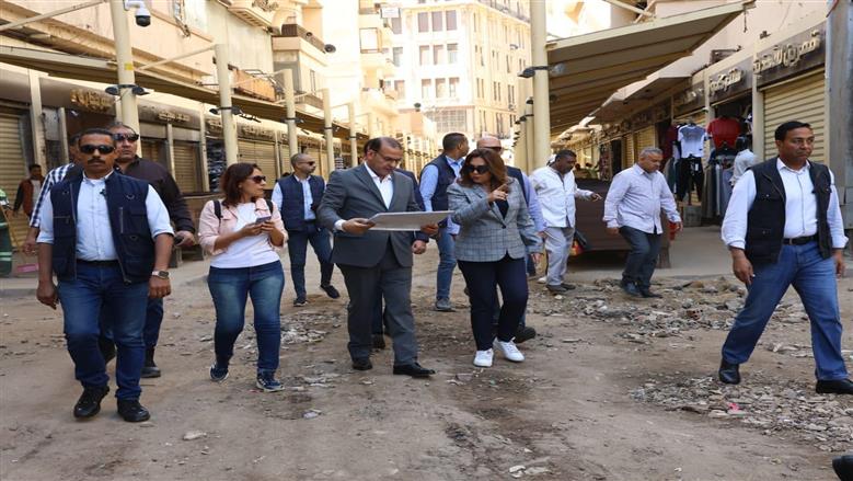 جولة وزيرة التنمية المحلية والبيئة فى العتبة 