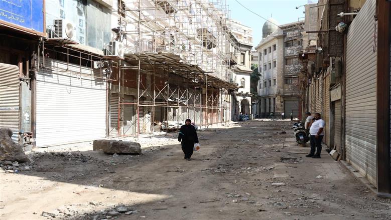 جولة وزيرة التنمية المحلية والبيئة فى العتبة 