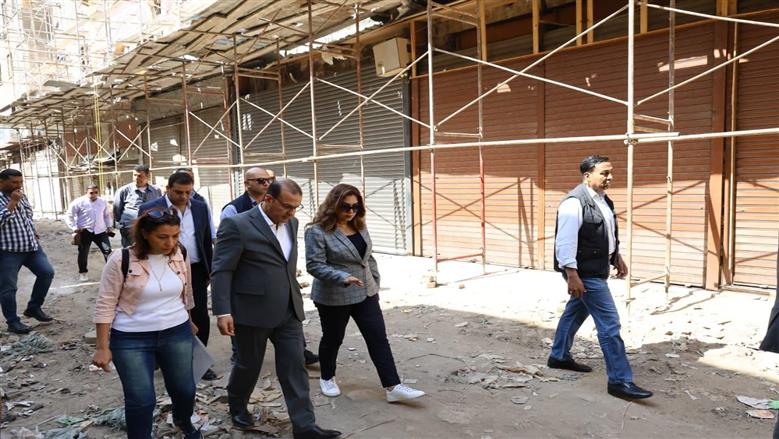 جولة وزيرة التنمية المحلية والبيئة فى العتبة 