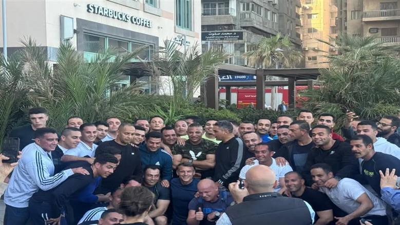 ماكرون في نطاق سان ستيفانو بالإسكندرية 