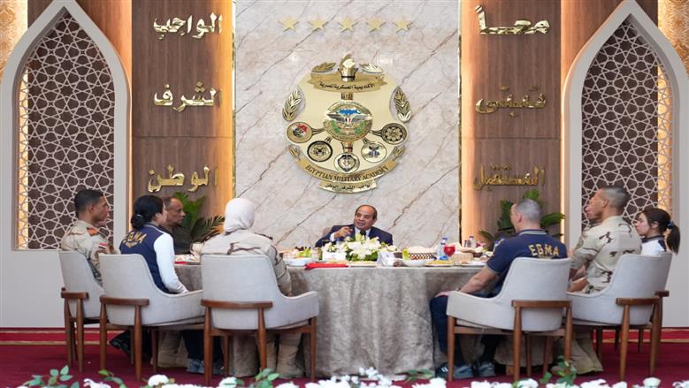 الرئيس السيسي: التوترات الإقليمية والأزمة الإيرانية تلقي بظلال سلبية على الاقتصاد العالمي