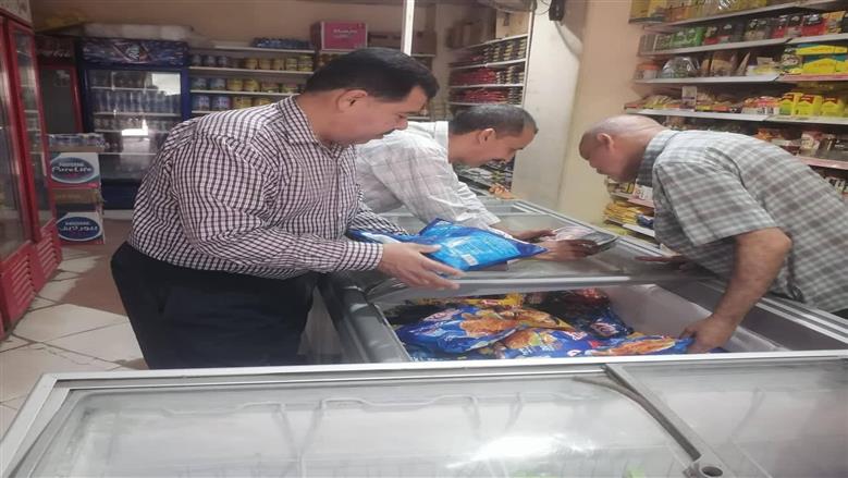 ضبط 412 كيلو لحوم ومنتجات غذائية مخالفة للاشتراطات وتحرير 40 مخالفة بالمنيا