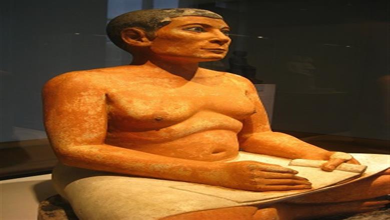 إعادة القطع الآثرية من فرنسا..هل تستفيد مصر بقانون إعادة الممتلكات الثقافية؟