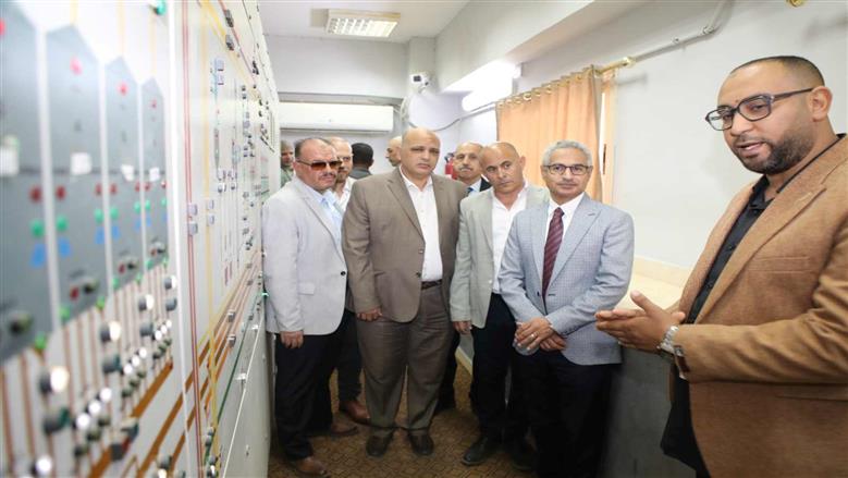 محافظ بني سويف يتابع ميدانيًا منظومة توريد القمح بصوامع سدس