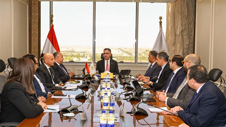 وزير التموين يتابع مستجدات الموقف التنفيذي لمنظومة كارت الخدمات الحكومية الموحد