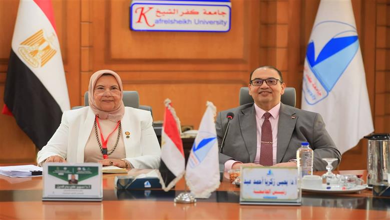 رئيس «كفر الشيخ» يفتتح اجتماع لجنة قطاع التمريض بالمجلس الأعلى للجامعات