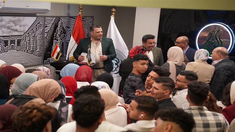 «مسارات الإبداع».. معرض فني يبرز مواهب أكثر من 400 شاب وفتاة