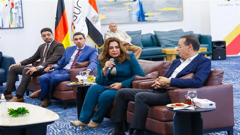 وزيرة التنمية المحلية والبيئة تطلق البرنامج التدريبي