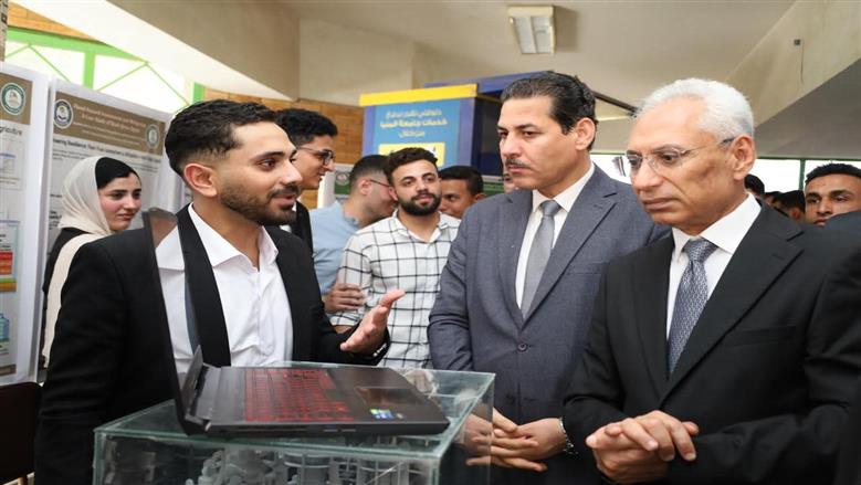 رئيس جامعة المنيا يفتتح يوم التميز الهندسي والتوظيف 2026 بكلية الهندسة