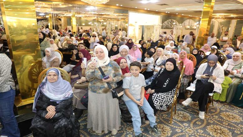 محافظ بني سويف يودّع حجاج الجمعيات الأهلية قبل السفر للأراضي المقدسة لأداء فريضة الحج