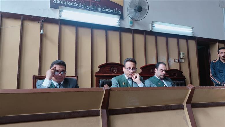 فرحة الأب والام باحالة المتهم بقتل ابنهن إلى المفتى