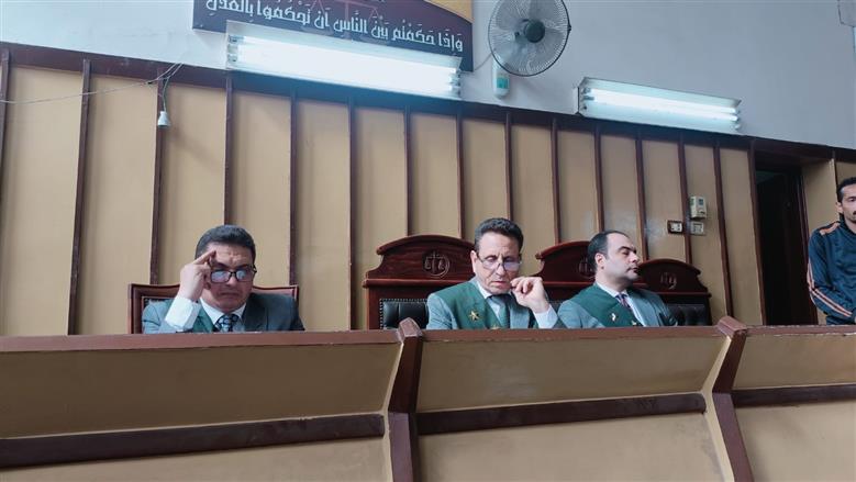 فرحة الأب والام باحالة المتهم بقتل ابنهن إلى المفتى