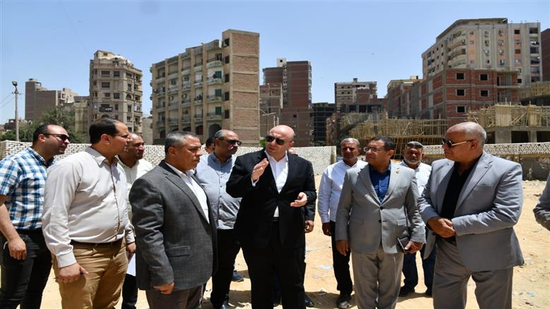 محافظ الفيوم يتفقد التجهيزات النهائية لنقل موقف سيارات العدوة وسيلا