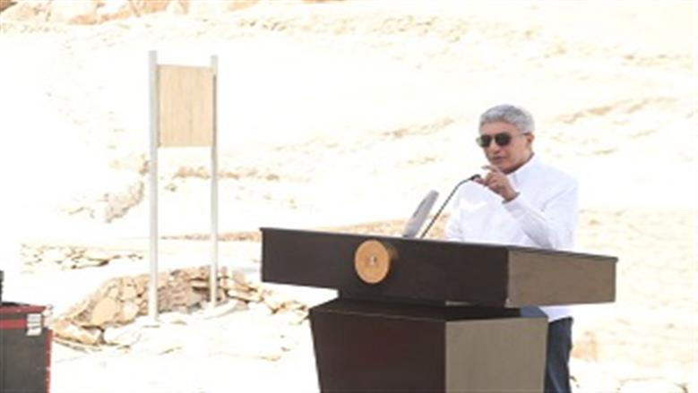 وزير السياحة خلال افتتاح مقبرتين بالأقصر