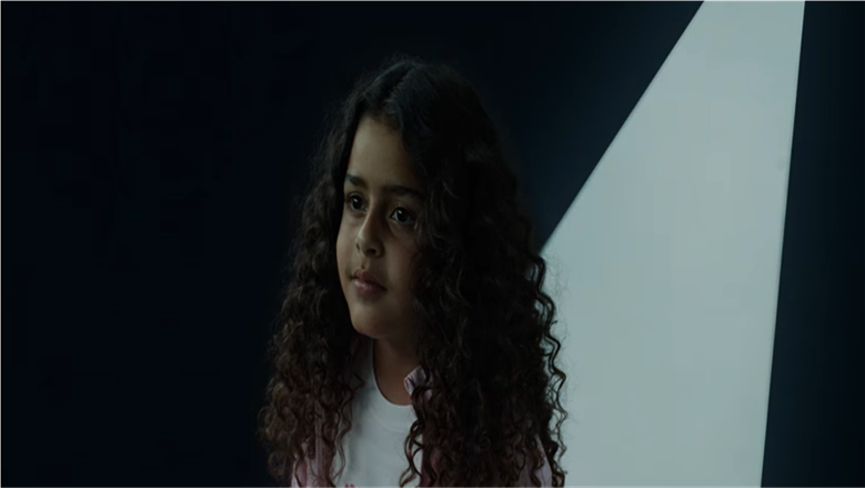 محمد حماقي يشوق جمهوره لألبومه الجديد بفيديو مع ابنته