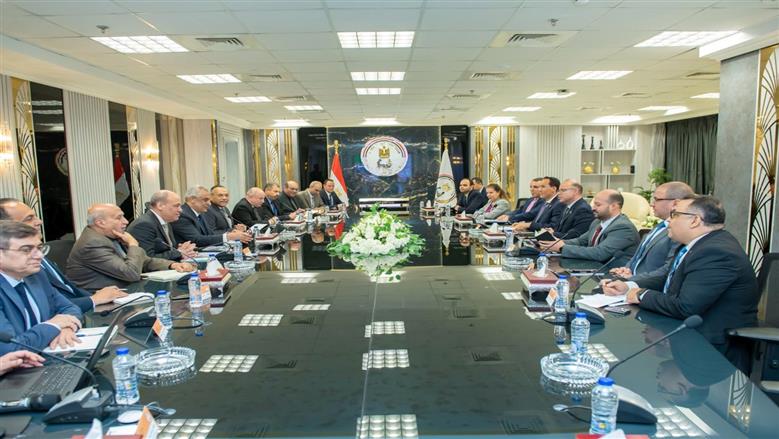 «الإنتاج الحربي» و«الاستثمار» تبحثان طرح فرص جديدة عبر الخريطة الاستثمارية لدعم التنمية بالمحافظات