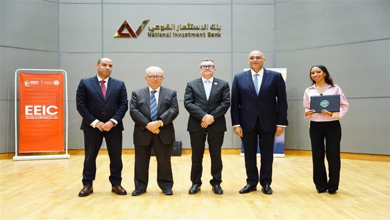 وزير التخطيط خلال اللقاء الأخير 