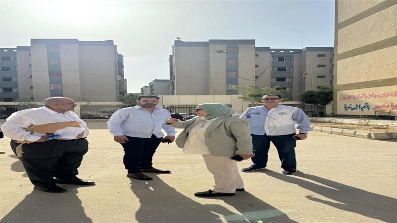 مدير «تعليم القاهرة» يتفقد لحان امتحانات الترم الثاني لصفوف النقل: لا شكاوى من الأسئلة