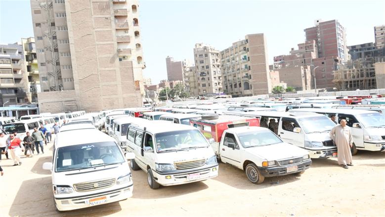 سكرتير عام الفيوم يتابع ميدانيًا نقل موقف العدوة وسيلا للمقر الجديد