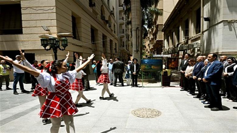 رئيس الوزراء يتفقد مشروع تحسين الصورة البصرية لميادين وشوارع «وسط البلد»