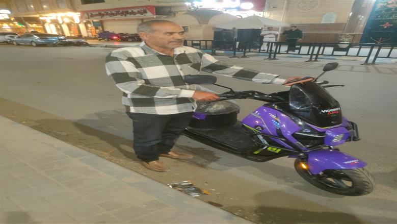 خلال حملة صبط السكوتر الكهربائي بشوارع مدينة مرسى مطروح