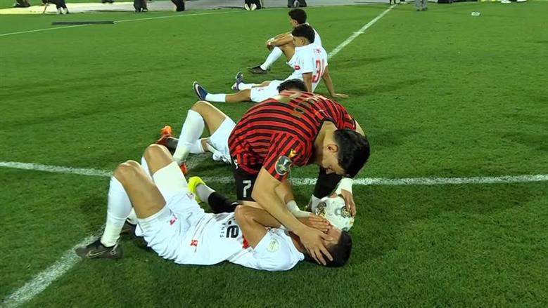 انهيار محمد شحاتة بعد ركلة الترجيح الضائعة ولفتة طيبة من لاعبي اتحاد العاصمة