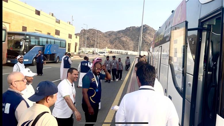 «السياحة»: تشكيل لجنة ميدانية بمنطقة النوارية في مكة لاستقبال حافلات الحج البري