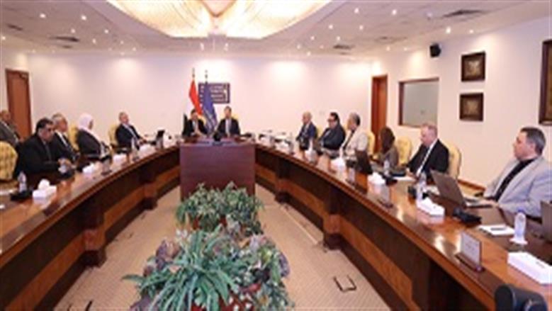 وزير الاتصالات ورئيس «الإحصاء» يبحثان آليات التحول الرقمي لتعداد السكان المقبل