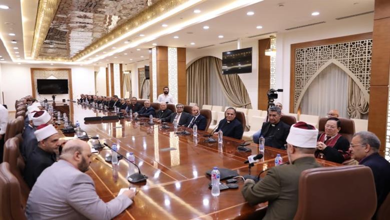 رئيس الطائفة الإنجيلية يهنئ مفتي الجمهورية بقرب عيد الأضحى: أمن واستقرار بلادنا نعمة كبيرة