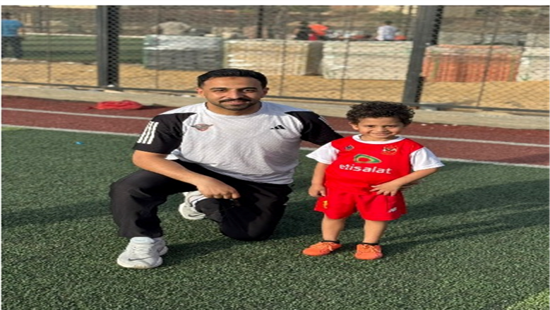 كيف قاد «احتفال عفوي» الطفل زين إلى بيت ملهمه إمام عاشور؟