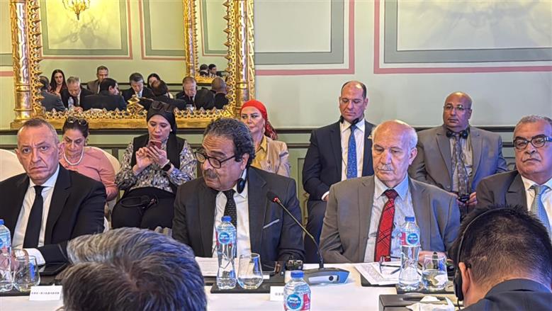 «المصري الديمقراطي» يشارك في مائدة مستديرة مع وفد الحزب الشيوعي الصيني
