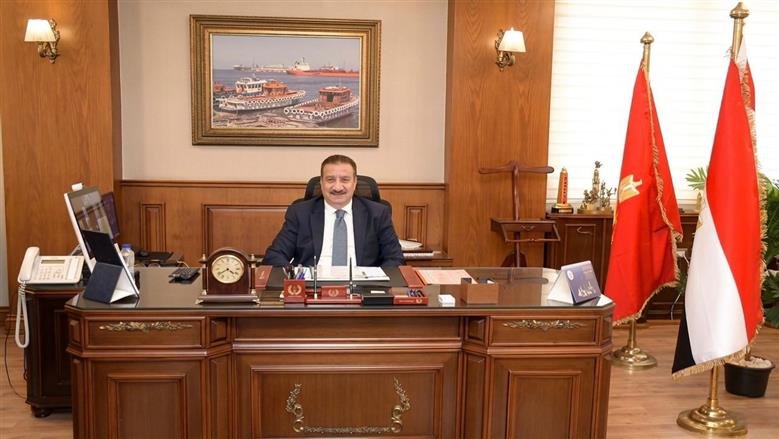 محافظ بورسعيد: حملات مكثفة لجمع الكلاب الضالة وإيداعها بالشلاتر
